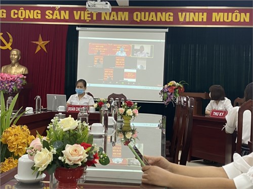 Hội nghi cán bộ viên chức trường Mầm non Bát Tràng năm học 2021-2022